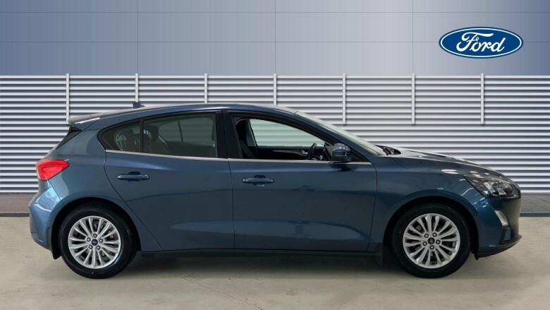 Ford Focus 1.0 EcoBoost 125 Titanium 5dr Petrol Hatchback